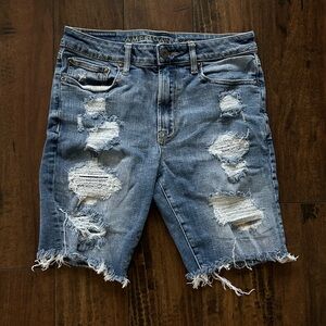 Mens American Eagle Outfitters Shorts (SIZE 31)